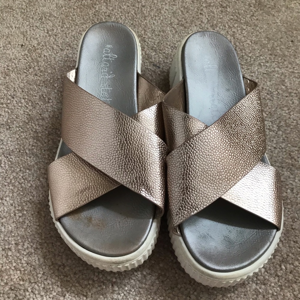 Platform slides